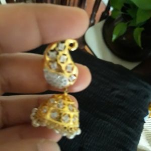 Jhumkas(earrings)